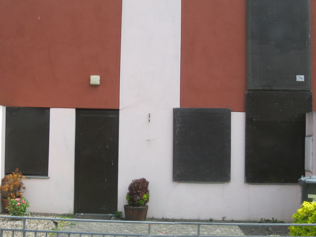 Security screen installation